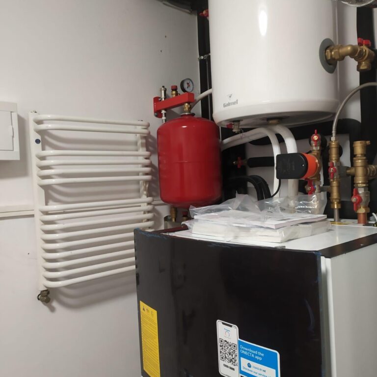 Uruchomienie systemu pompy ciepła DAIKIN przez serwis Sunlit